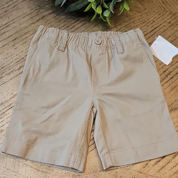 Tan Uniform Shorts Size 5 NWT Nautica - Picture 1 of 7